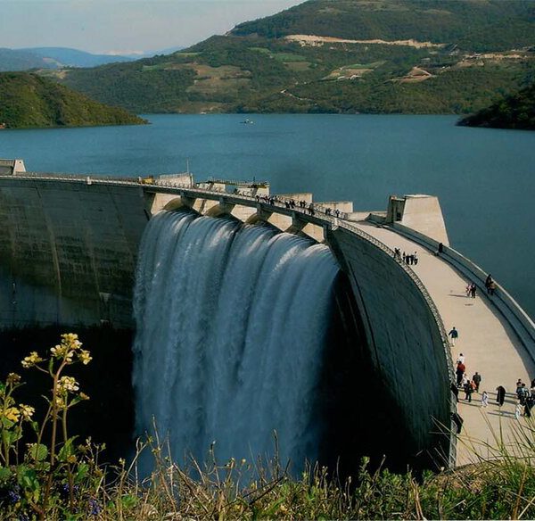 کاربرد پوکه در ساخت سد آب Pumice/water dam